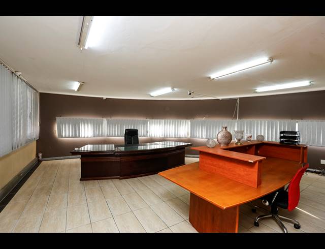 289M² OFFICE FOR SALE IN MORNINGSIDE